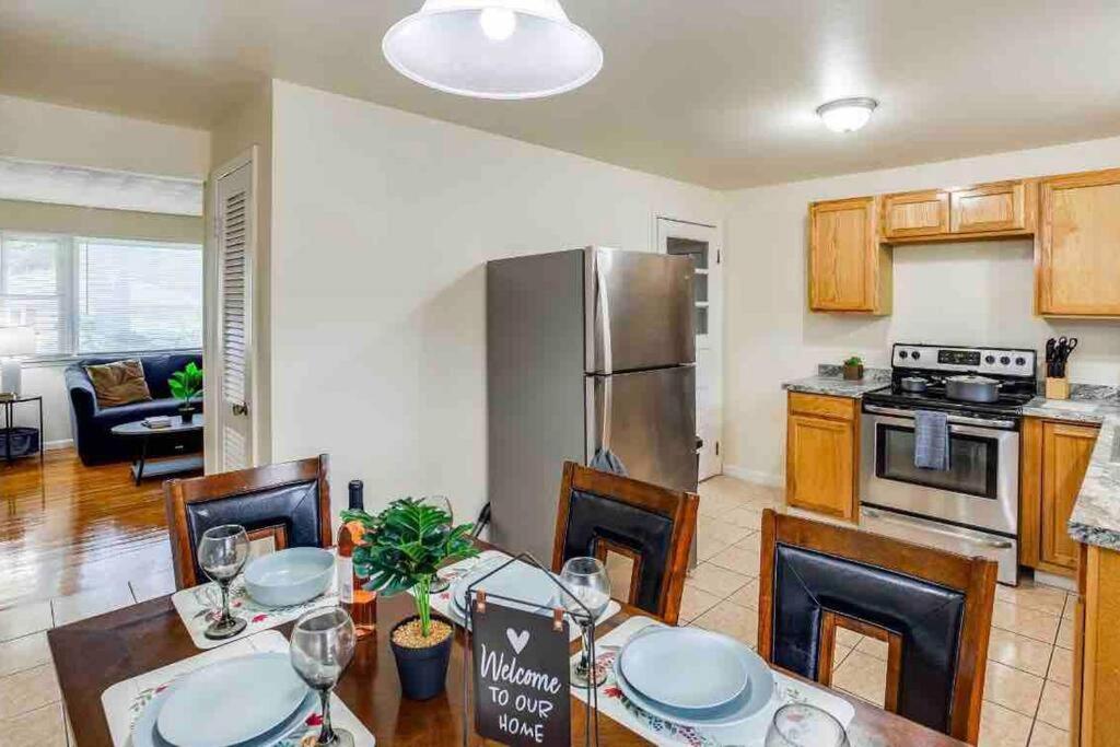{Hot Tub In Ranch} Mins To Airport/Uofr/Strng/Dwtn Villa Rochester Luaran gambar