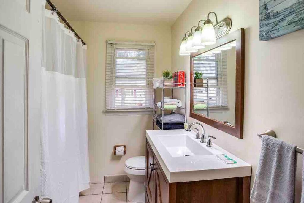 {Hot Tub In Ranch} Mins To Airport/Uofr/Strng/Dwtn Villa Rochester Luaran gambar